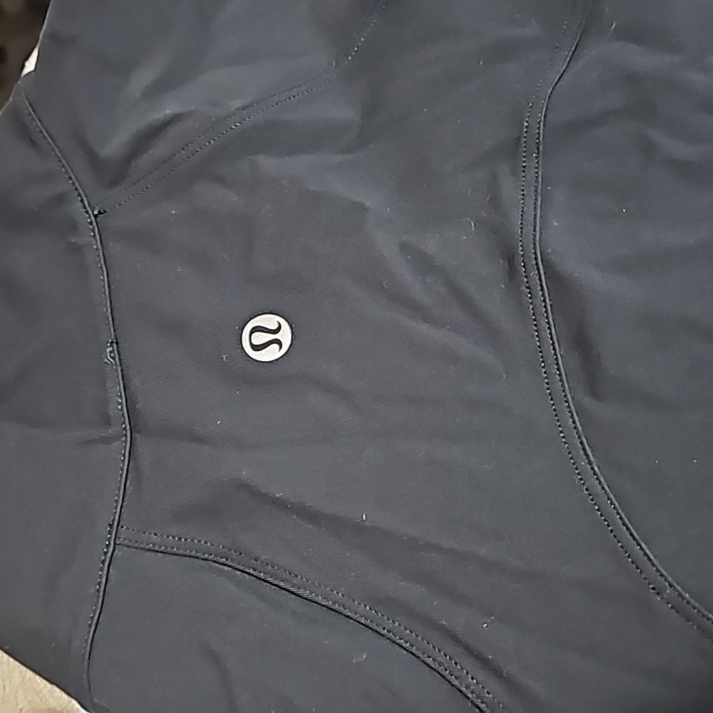 Lululemon - Picture 4 of 4